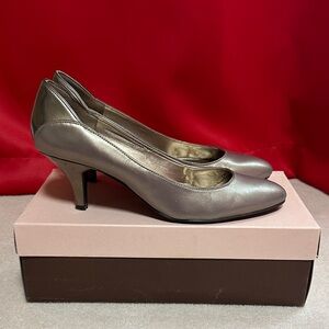 Bandolino Shimmering Heels